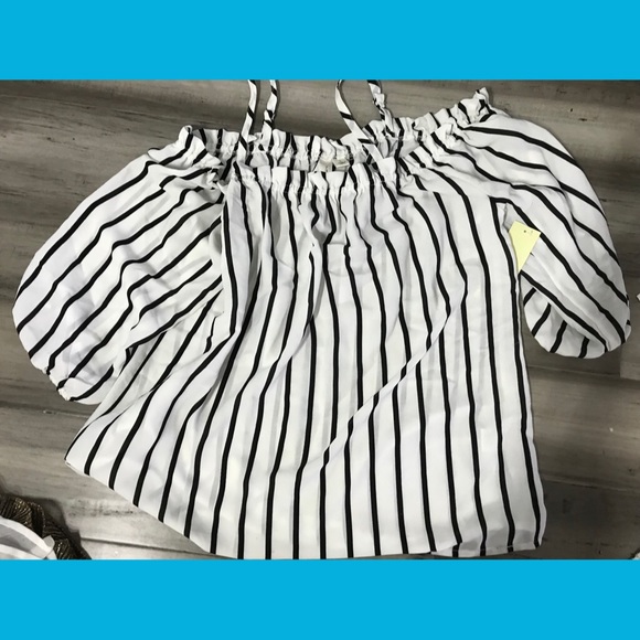 Black and white sheer top - Picture 1 of 1